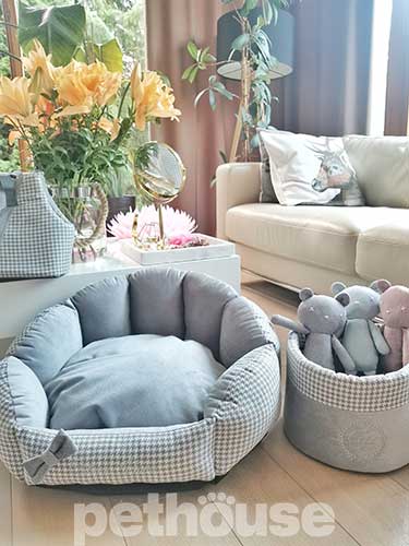 Chloe's Home Berlin Gray Лежак для собак і котів