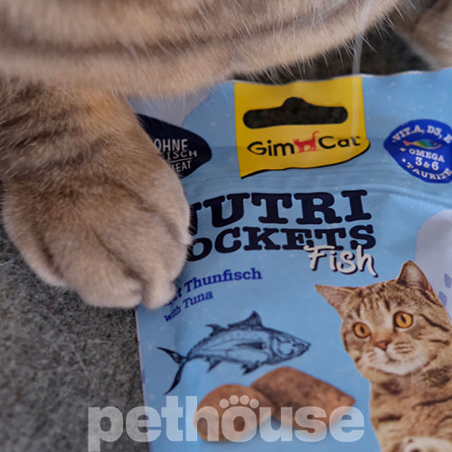 GimCat Nutri Pockets Fish Tuna - подушечки с тунцом для кошек