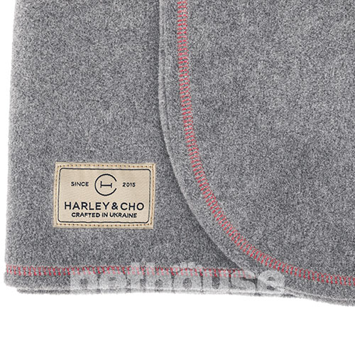 Harley and Cho Флисовый плед для кошек и собак Tysha Gray Harley and Cho Флисовый плед для кошек и собак Tysha Gray