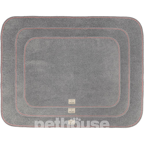 Harley and Cho Флисовый плед для кошек и собак Tysha Gray Harley and Cho Флисовый плед для кошек и собак Tysha Gray