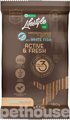 Nature's Protection Lifestyle Dog Snacks Junior Active & Fresh With White Fish