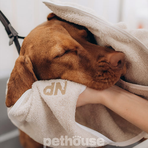 Noble Pet Delmar Набір з халатом і рушником для собак Noble Pet Delmar Набір з халатом і рушником для собак