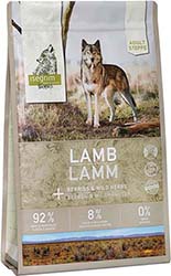 Isegrim Steppe Adult Lamb with Berries