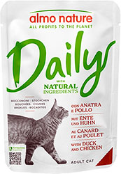 Almo Nature Daily Cat Нежные кусочки с курицей и уткой для кошек, пауч