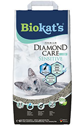 Biokats Diamond Care Sensitive Classic - грудкувальний наповнювач з активованим вугіллям, без запаху