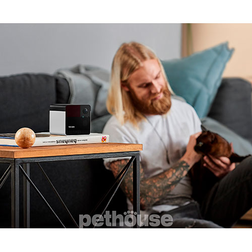 Petcube Play 2 Інтерактивна HD-камера, з лазером