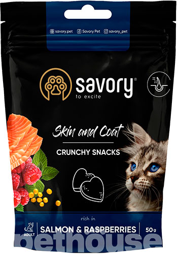 Savory Cat Skin And Coat Crunchy Snack с лососем и малиной для кошек
