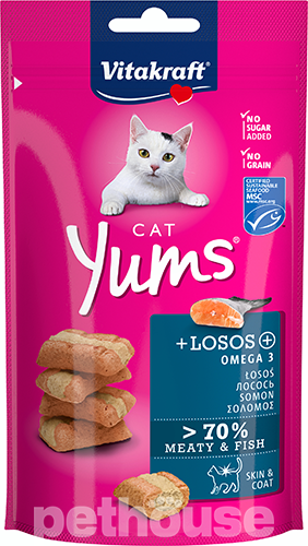 Vitakraft Cat Yums с лососем и Омега-3